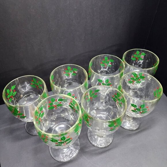 Vintage Libbey Christmas Holly Berry Water Goblets Holiday - Set Of 7 - Picture 7 of 8